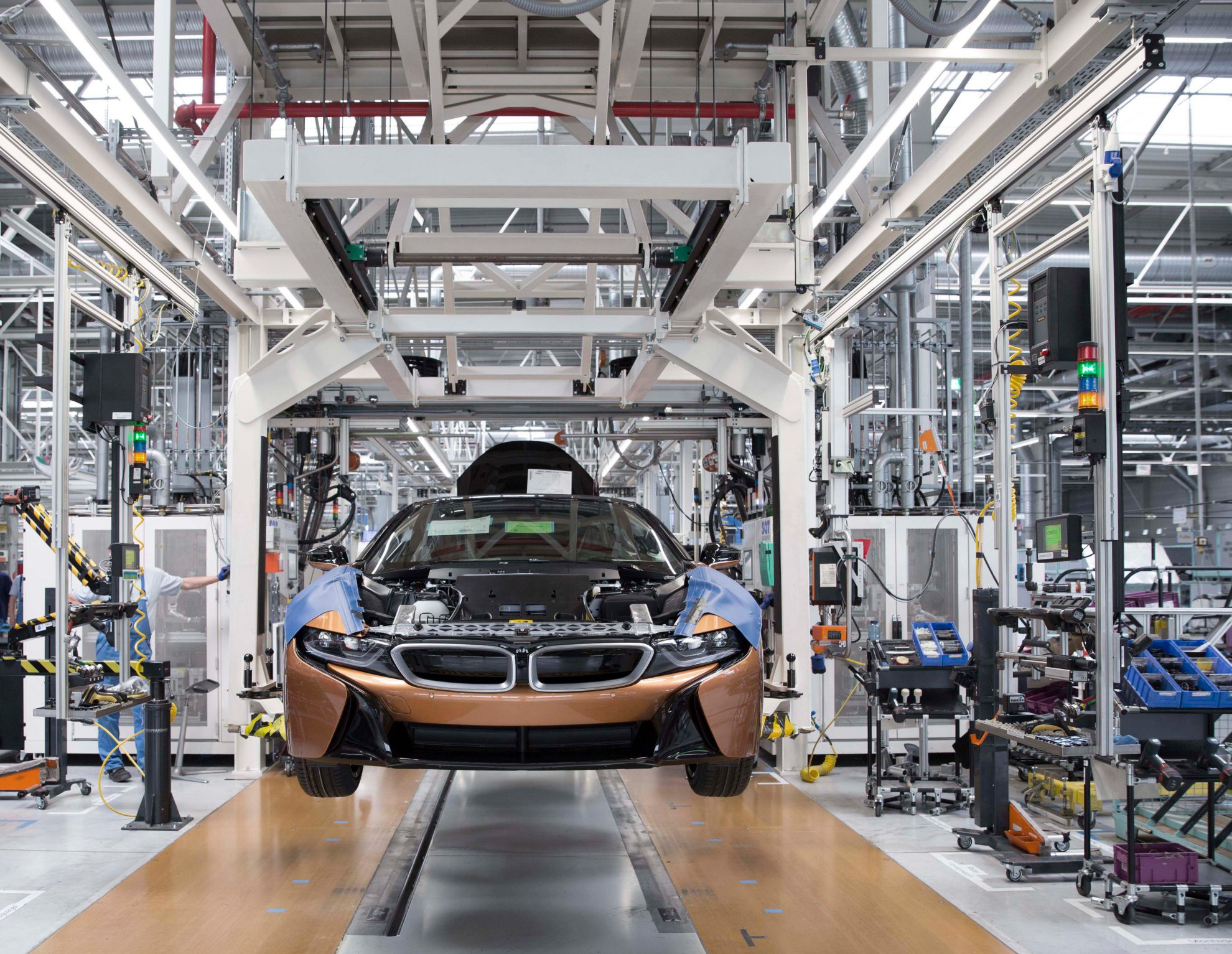 BMW zamierza zwiększyć produkcję modeli elektrycznych w