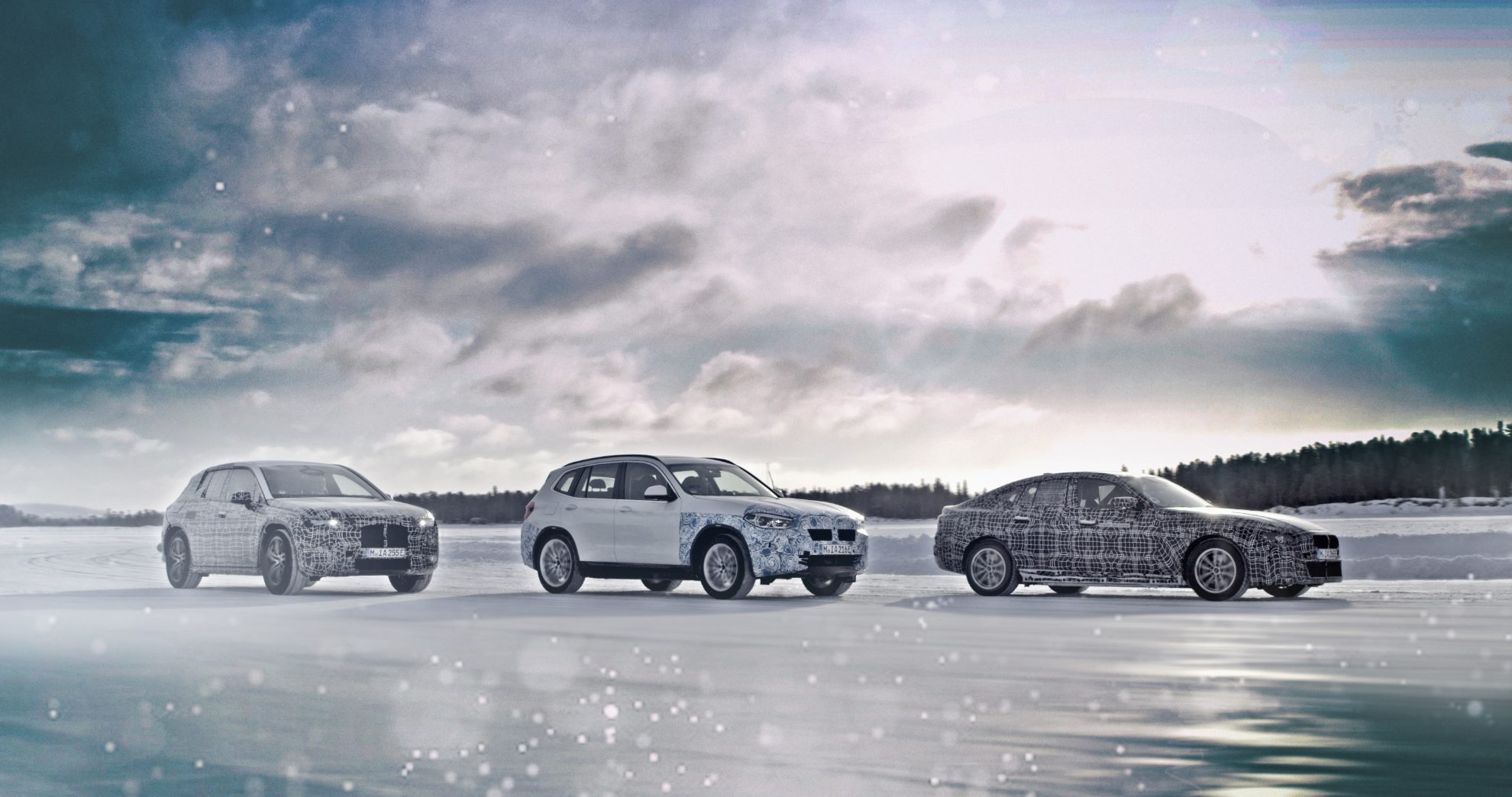 BMW prowadzi zimowe testy elektrycznych modeli iX3, i4